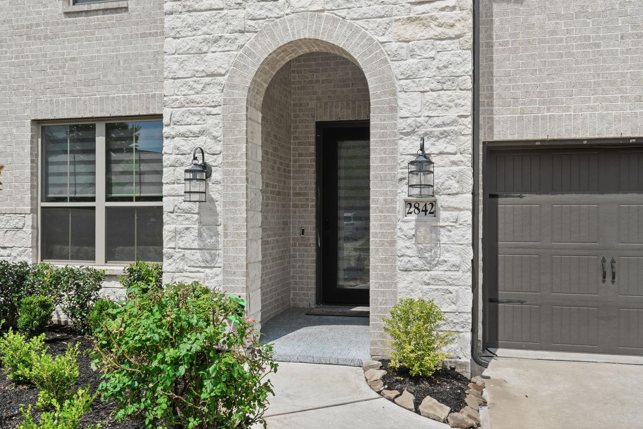 2842 Acacia Grove Drive