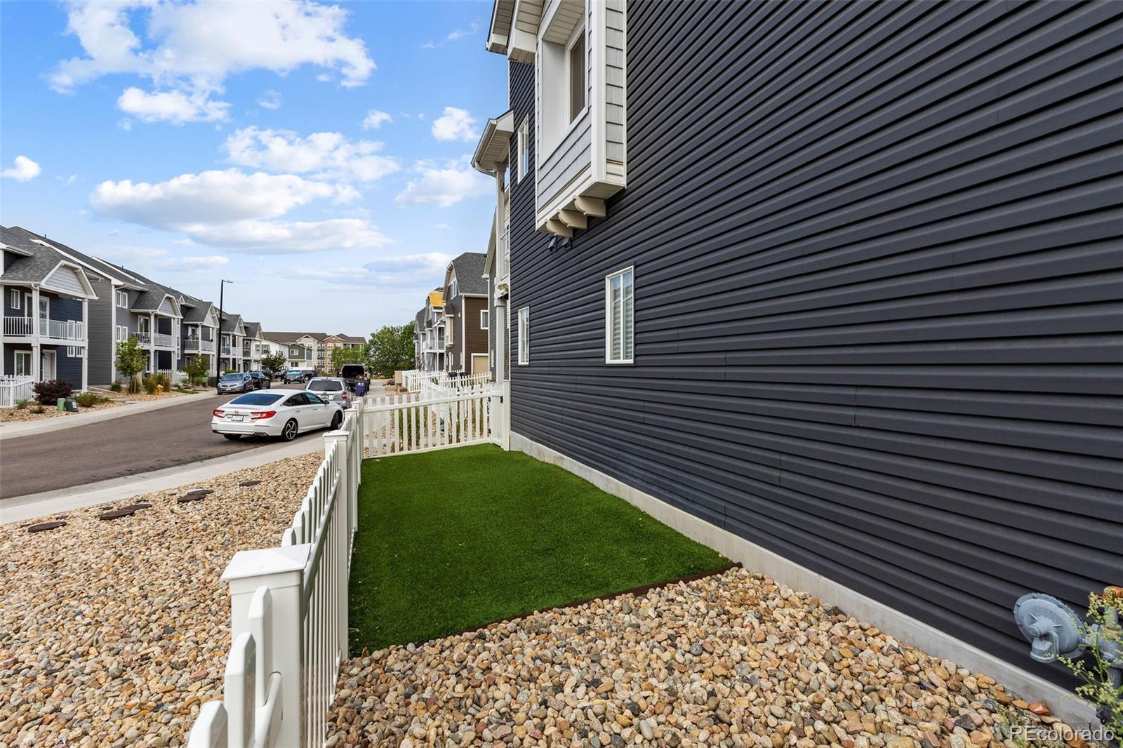 18665 E 54th Place