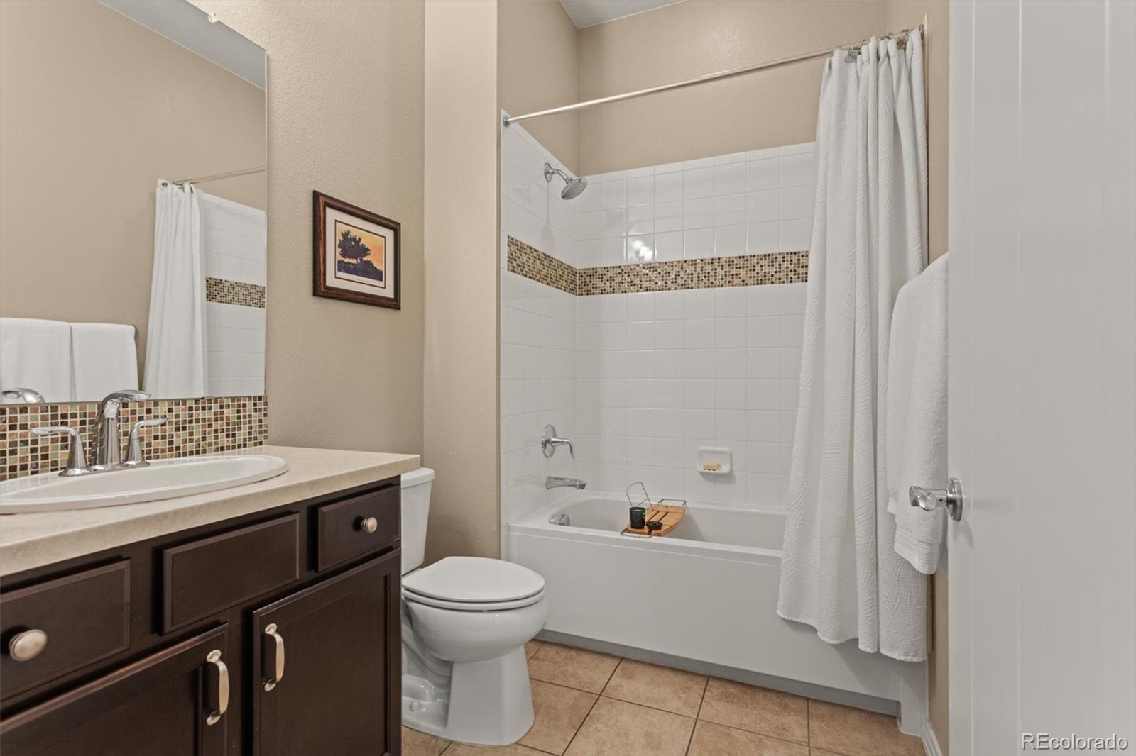 8272 E 55th Place