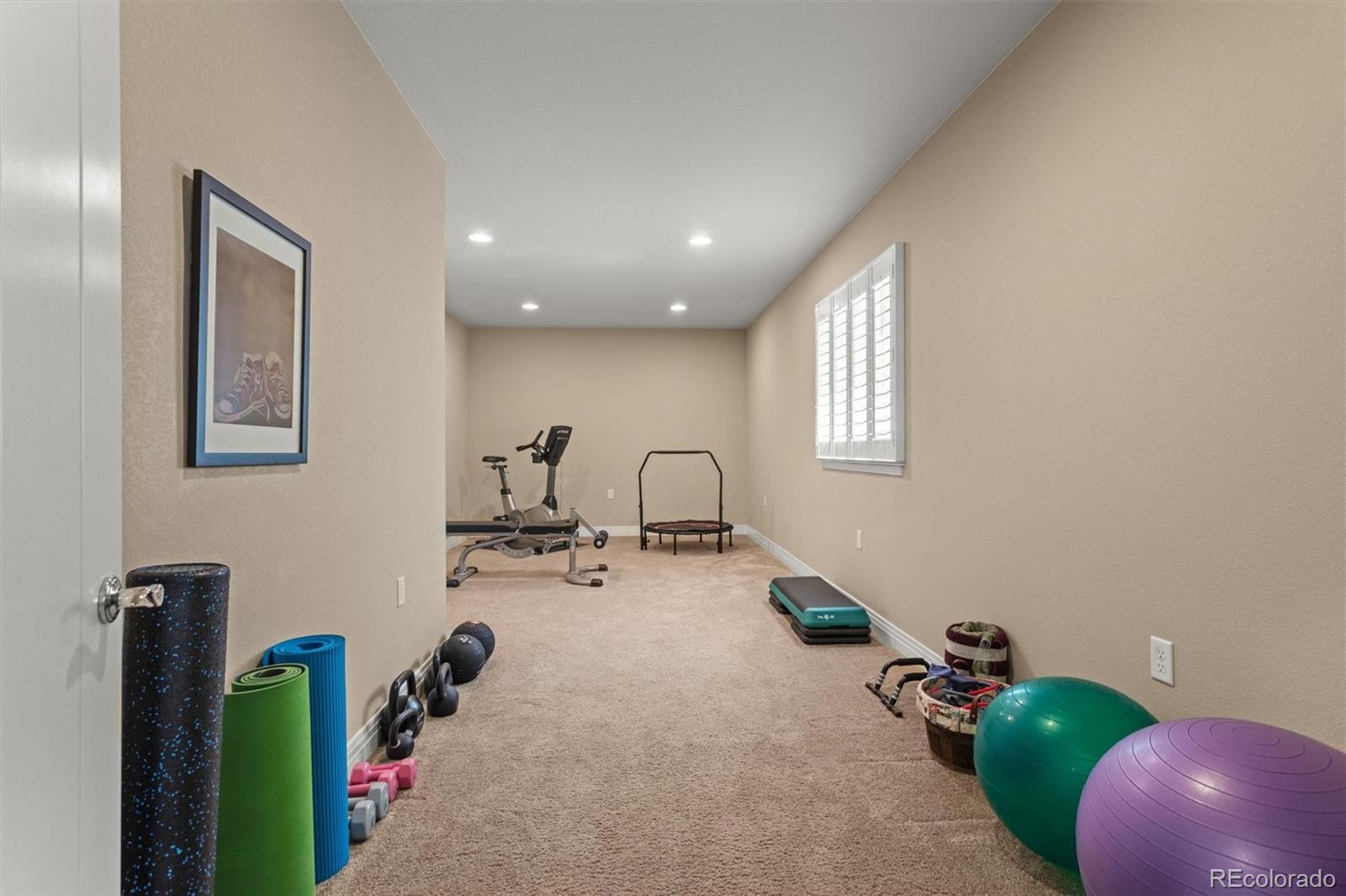 8272 E 55th Place