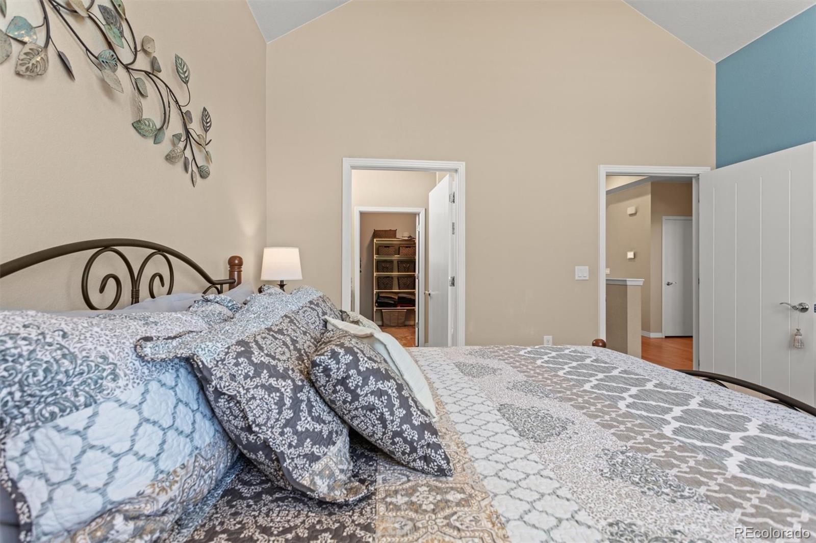 8272 E 55th Place