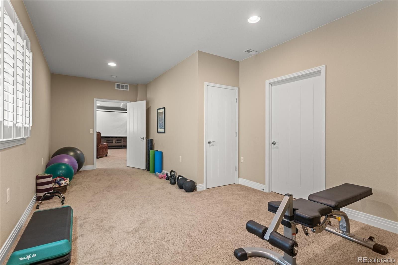 8272 E 55th Place