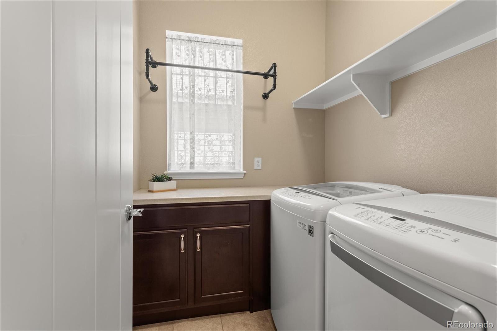 8272 E 55th Place