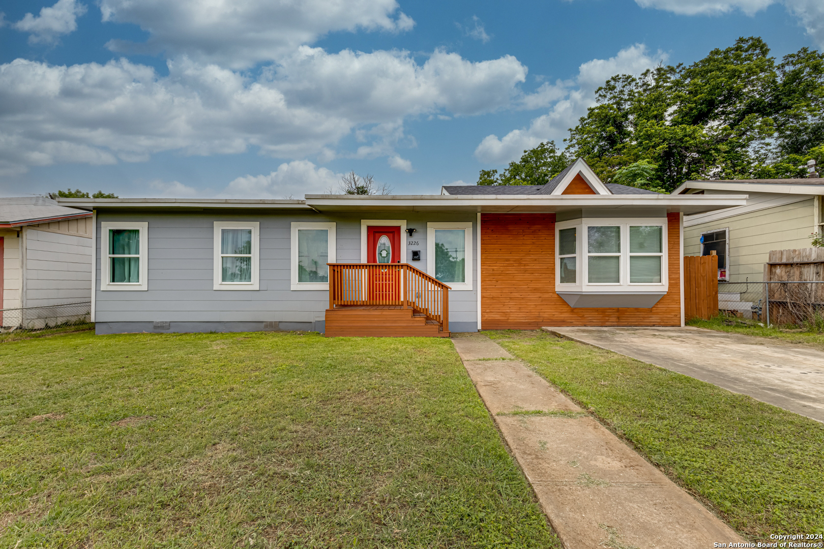 3226 LINN RD