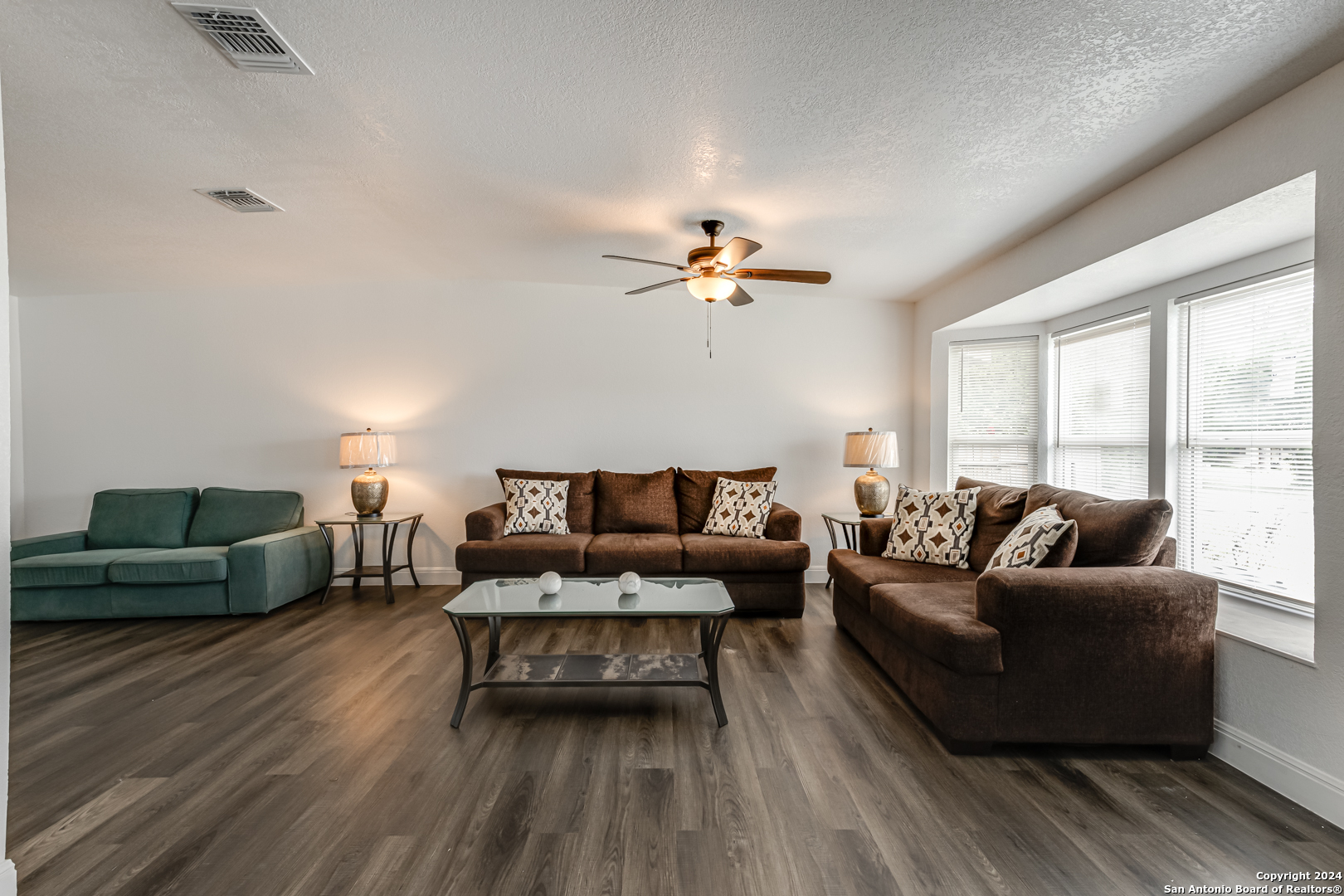 3226 LINN RD