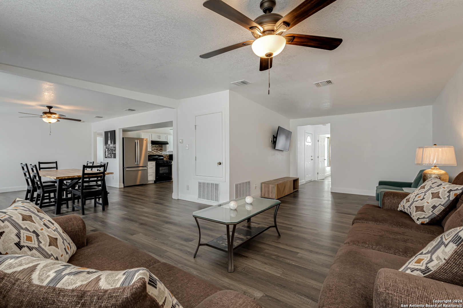 3226 LINN RD