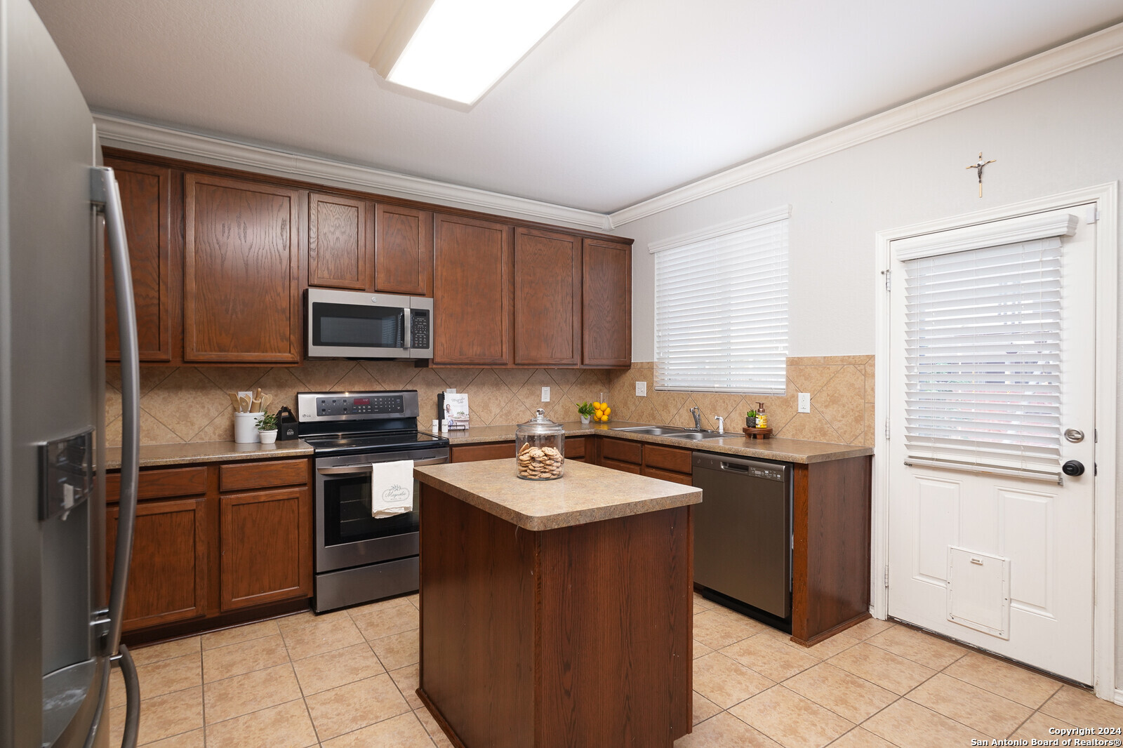 27202 Rio Cove