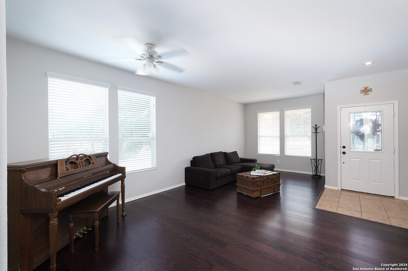 27202 Rio Cove
