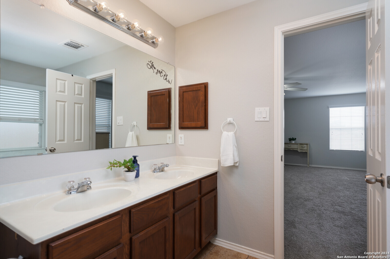27202 Rio Cove