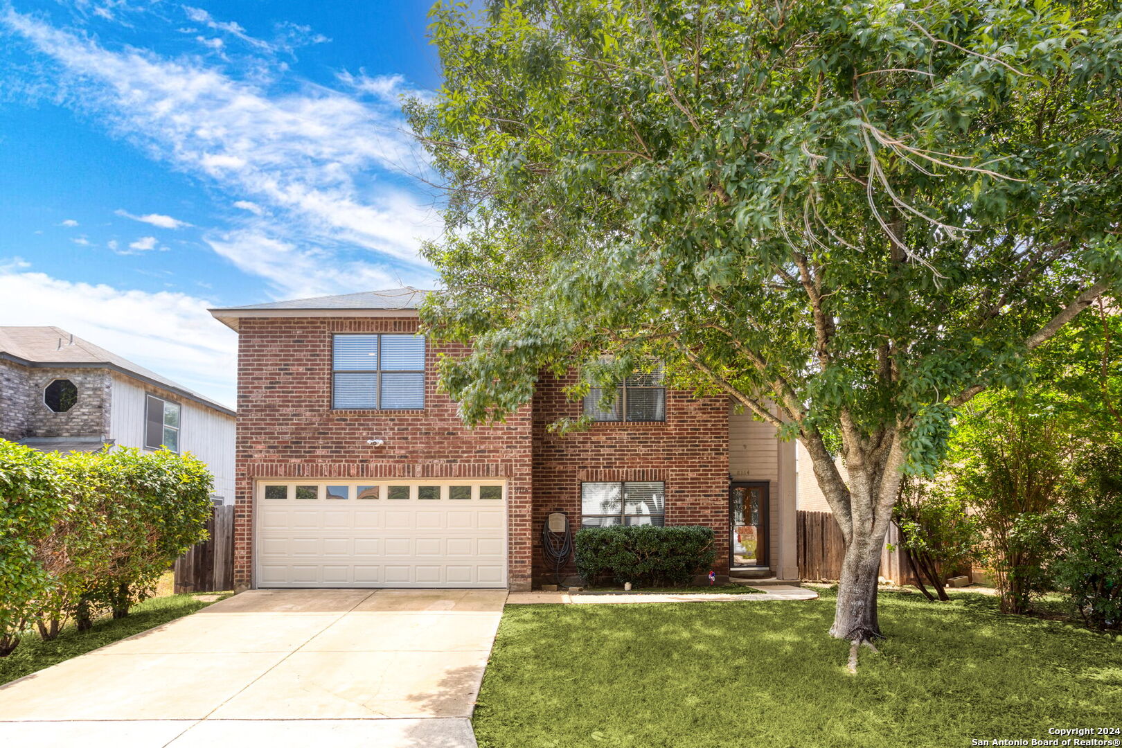 8114 STAGWOOD HL