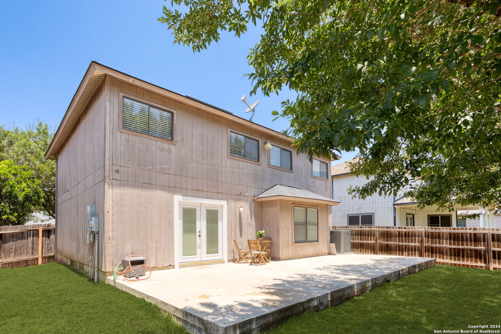 8114 STAGWOOD HL