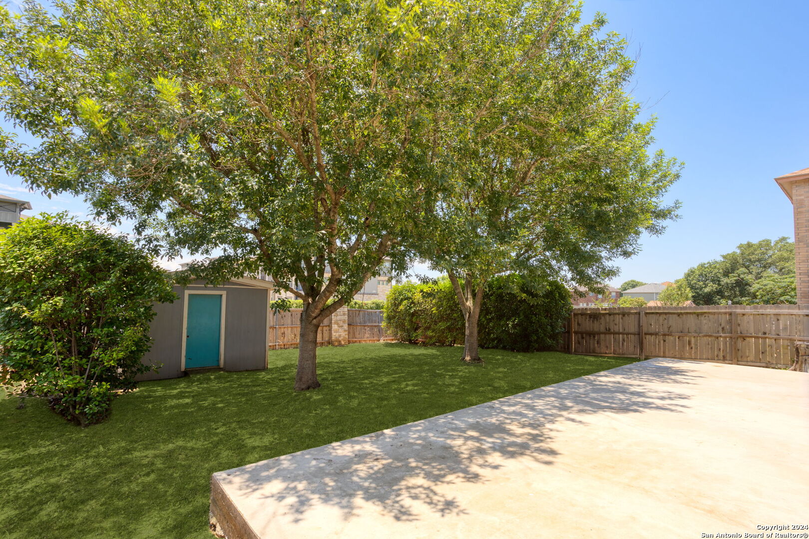 8114 STAGWOOD HL