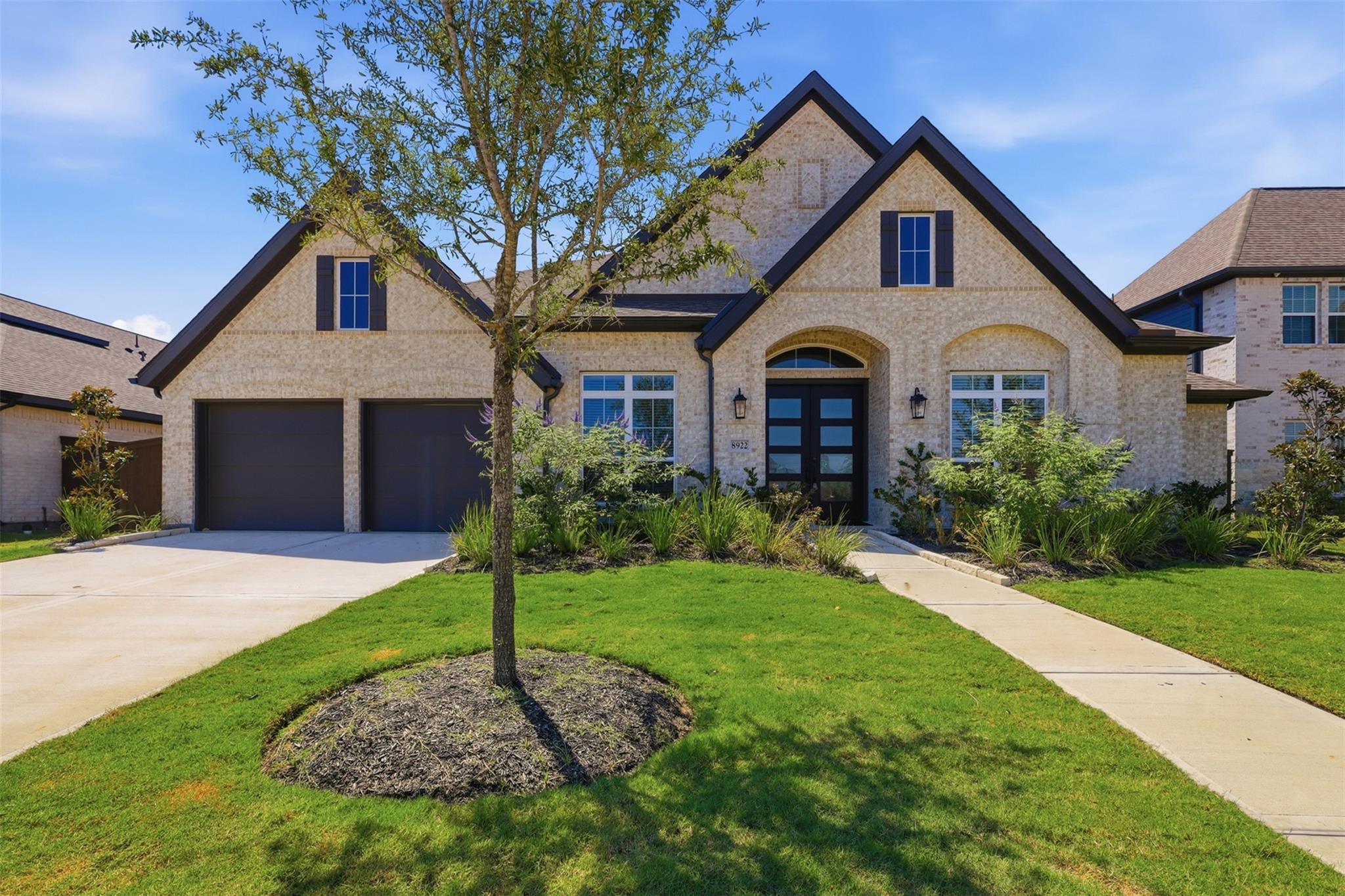 8922 Sierra Nevada Drive