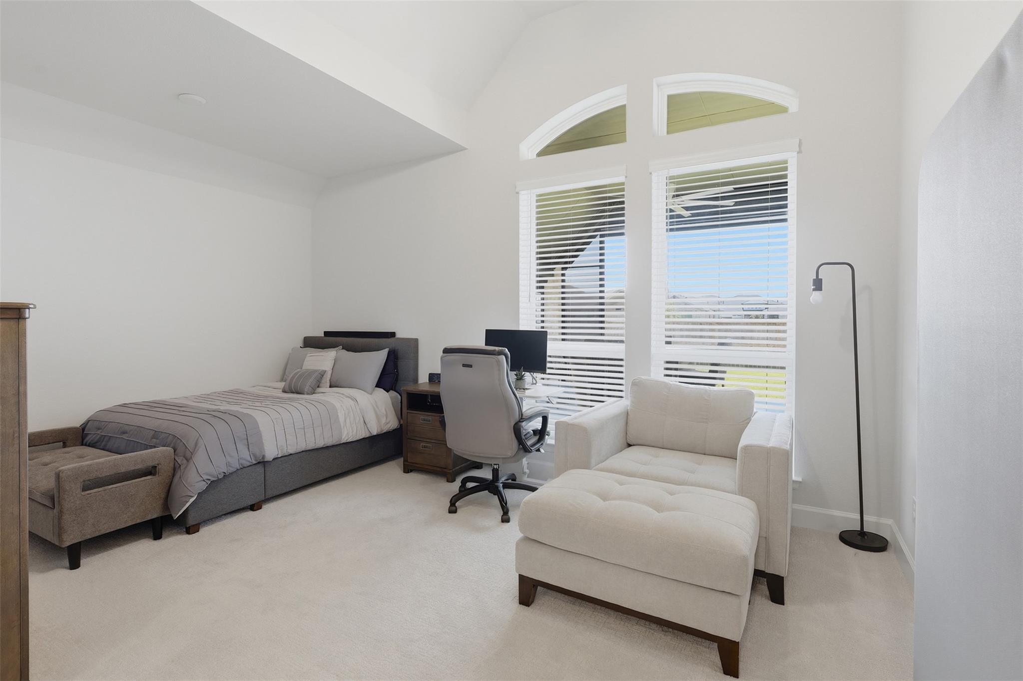 8922 Sierra Nevada Drive