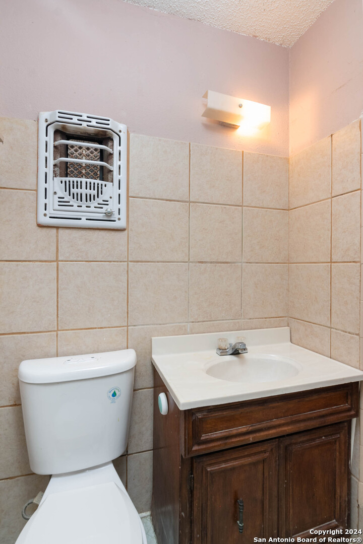 7626 MULESHOE LN