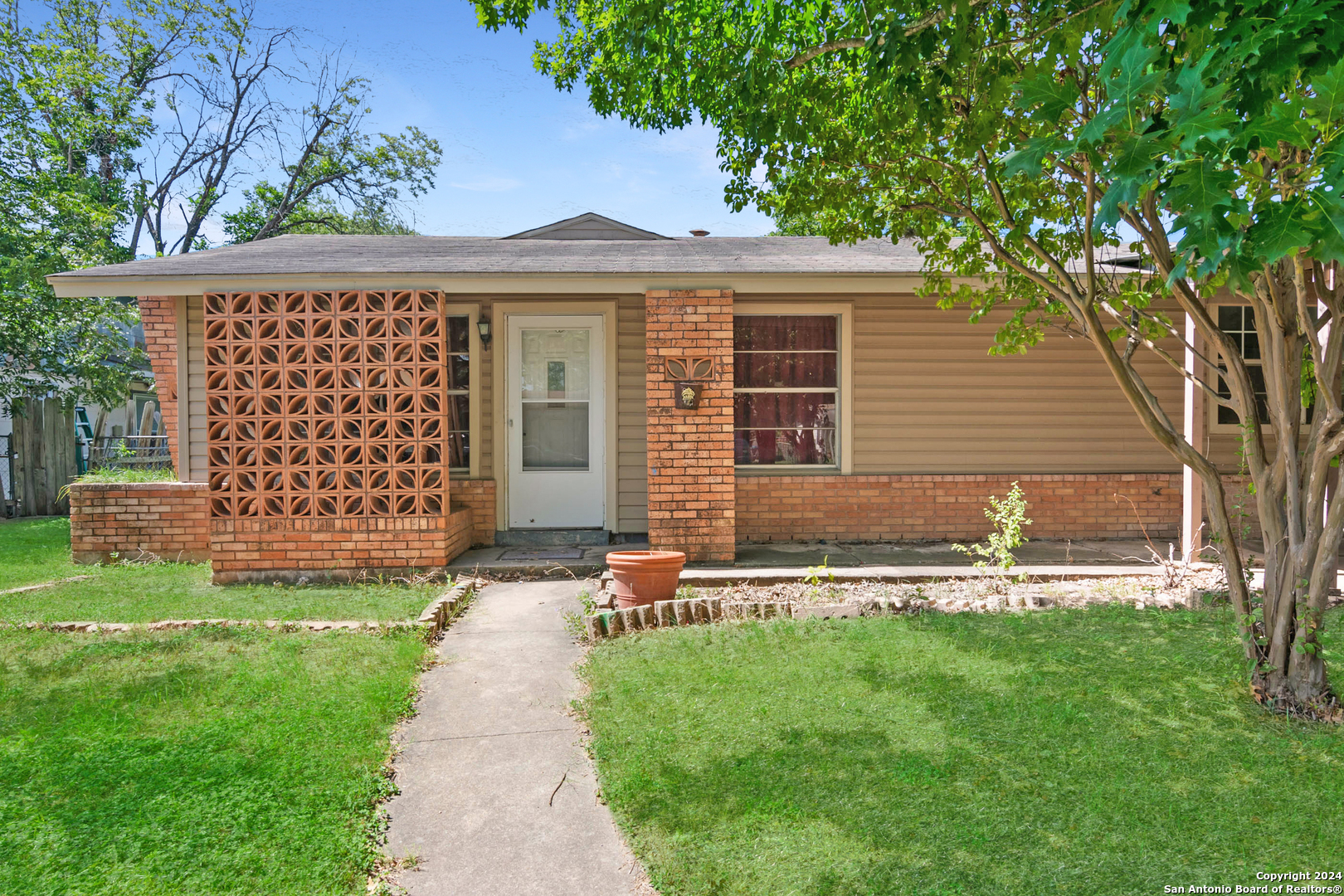 7626 MULESHOE LN