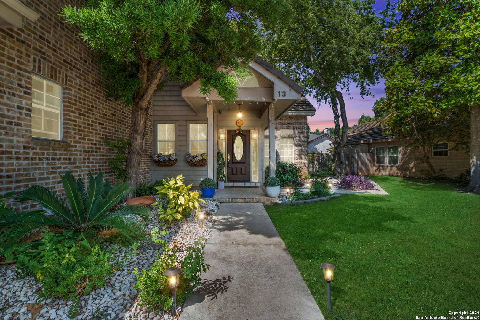13 GRANBURG CIR