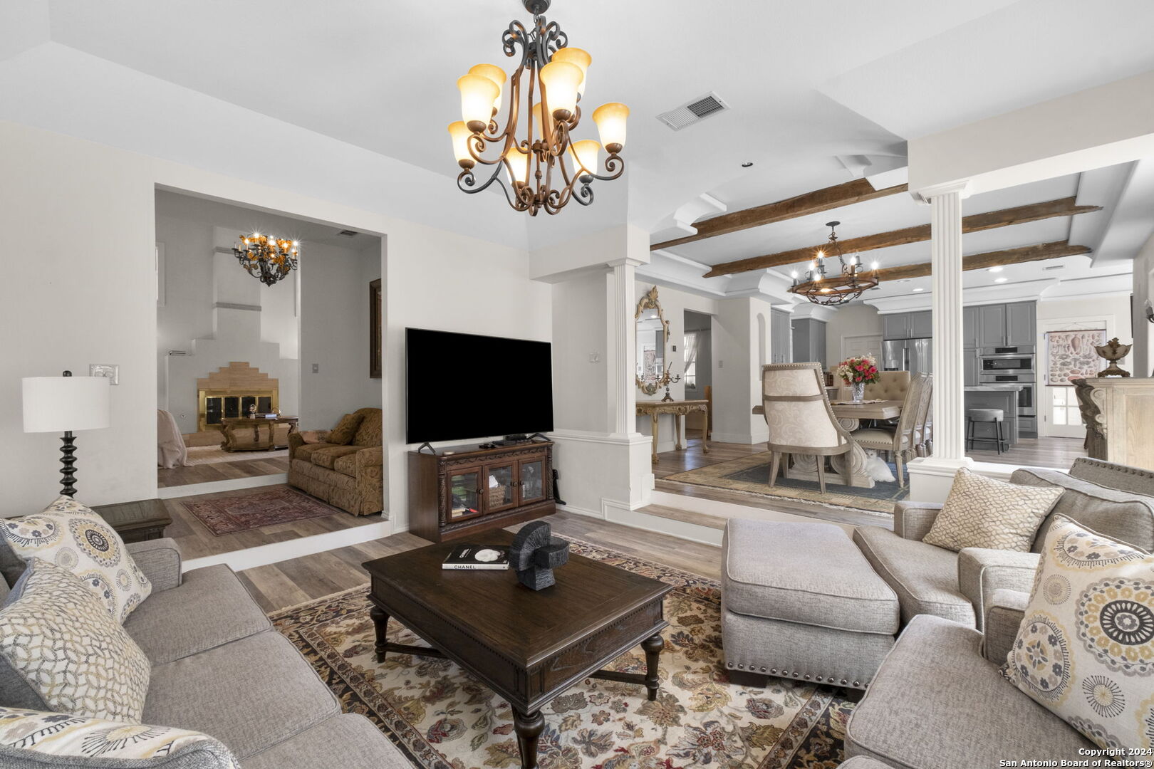 13 GRANBURG CIR