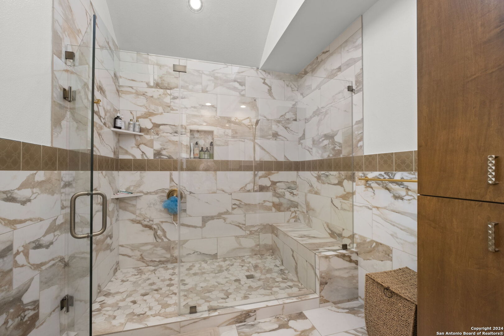 13 GRANBURG CIR