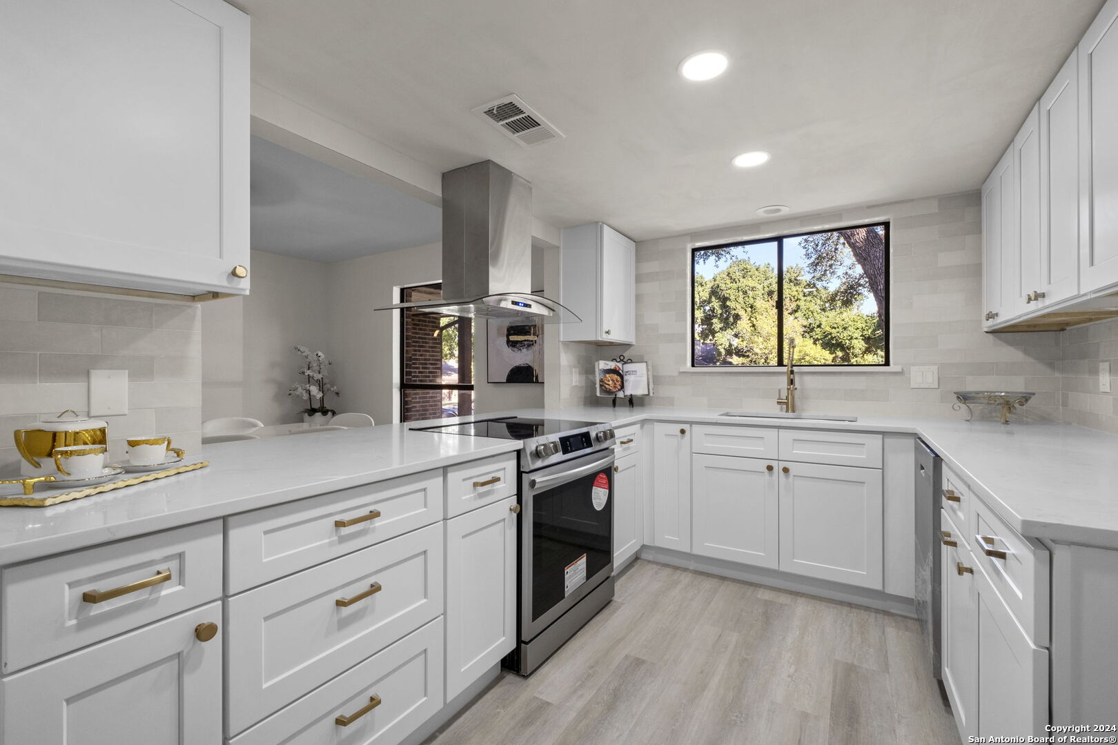 13331 Candida St