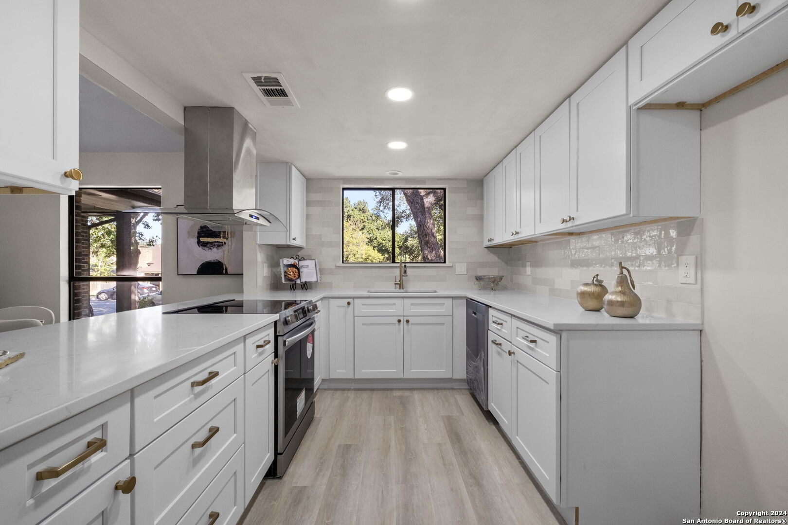 13331 Candida St