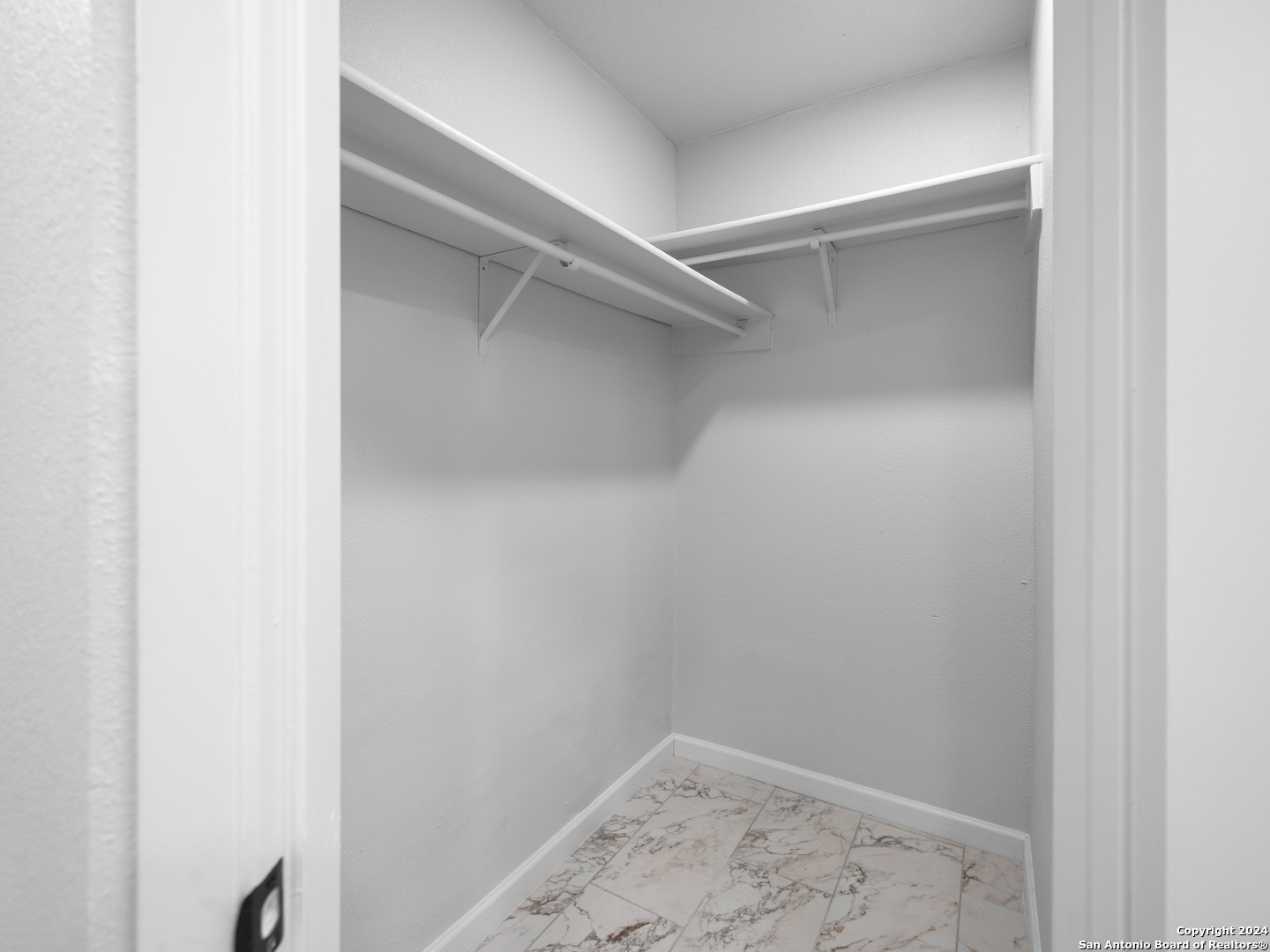 7707 clear ridge