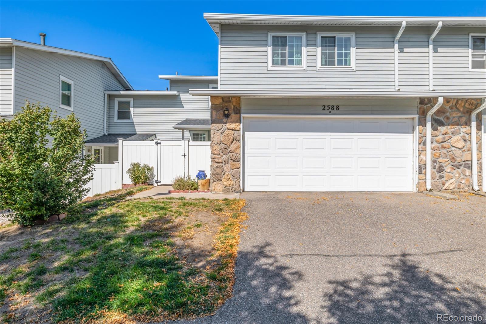 2588 S Vaughn Way Unit: E