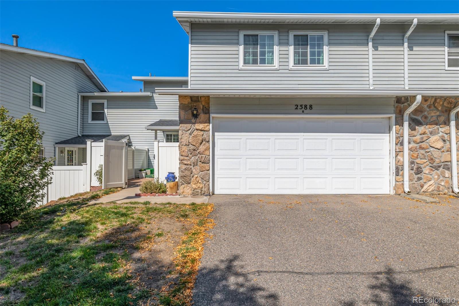 2588 S Vaughn Way Unit: E