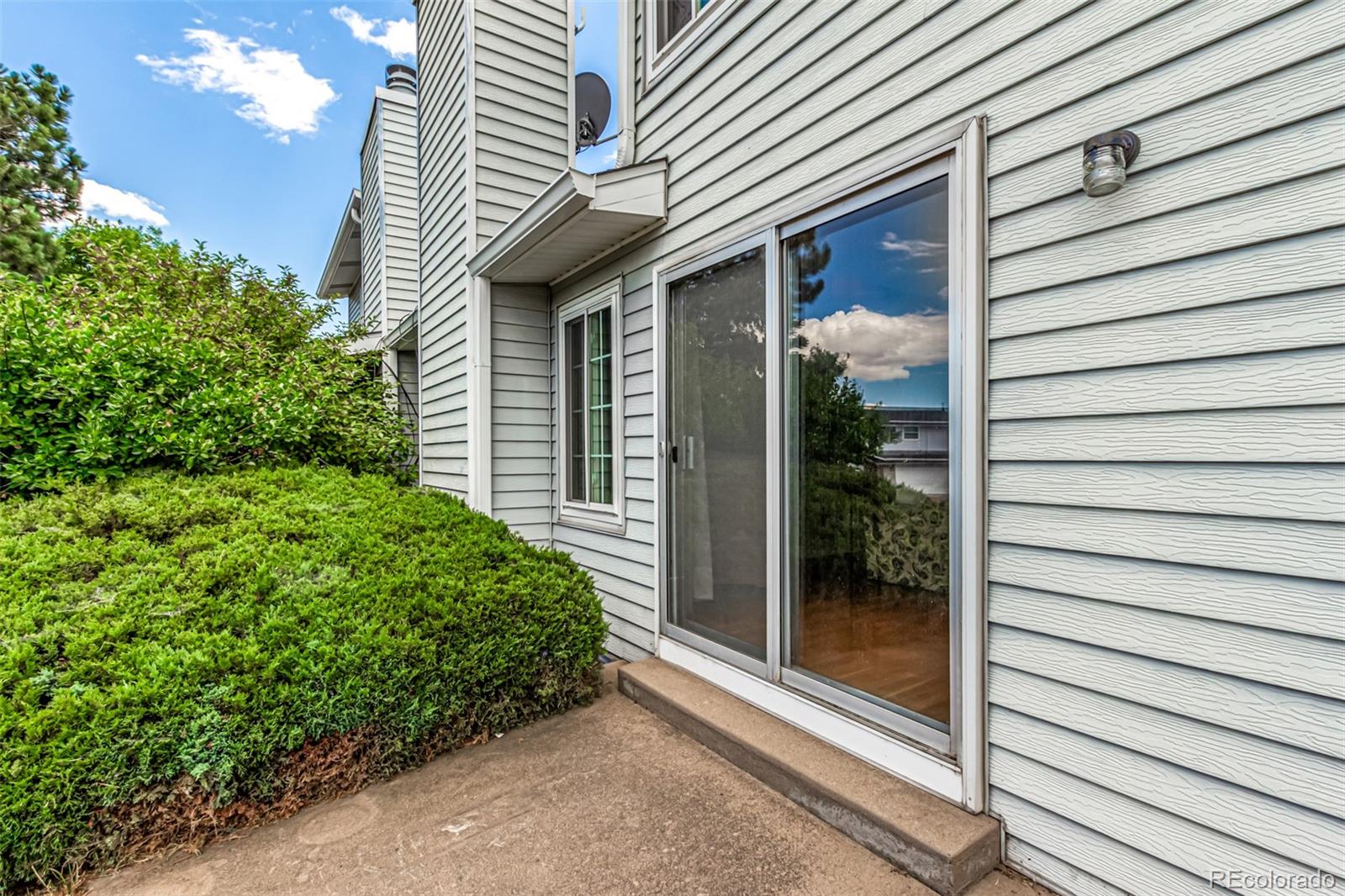 2588 S Vaughn Way Unit: E