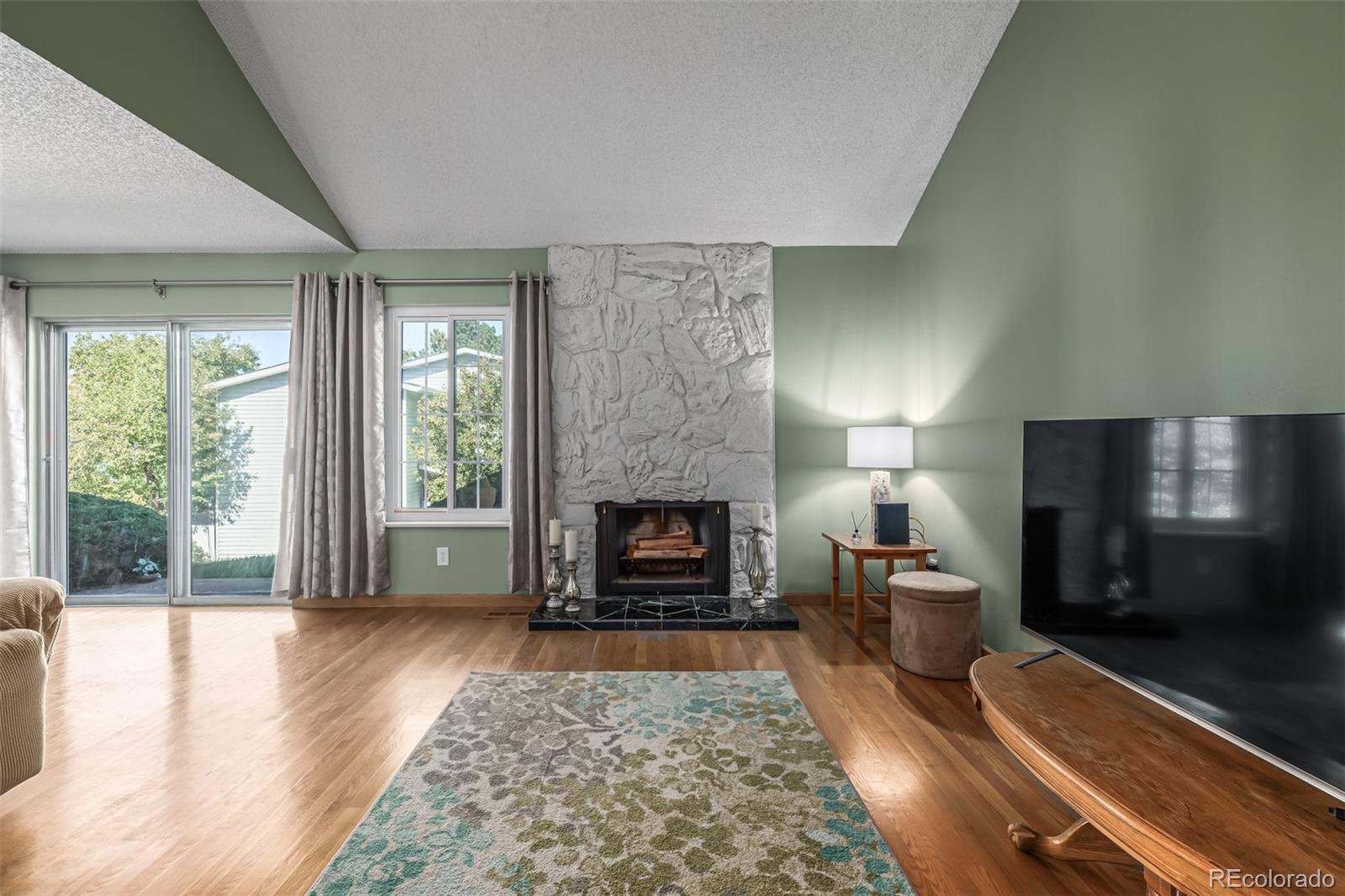 2588 S Vaughn Way Unit: E