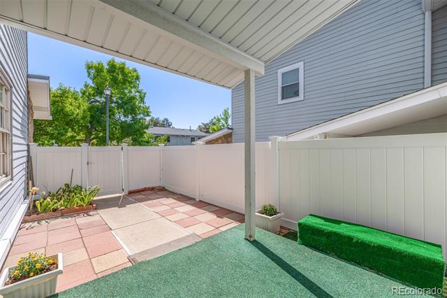 2588 S Vaughn Way Unit: E