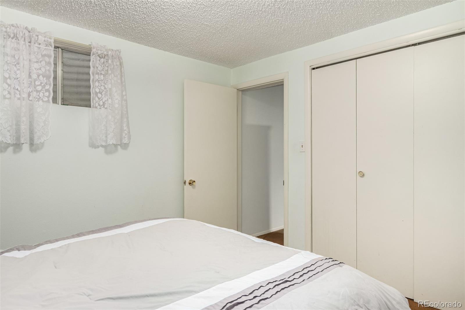 2588 S Vaughn Way Unit: E