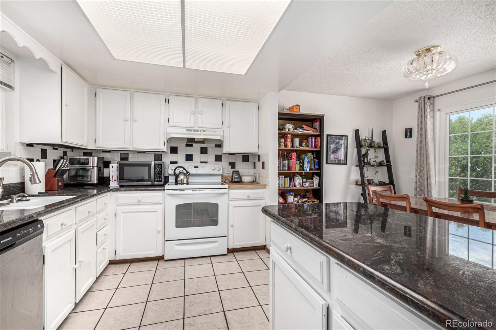 2588 S Vaughn Way Unit: E