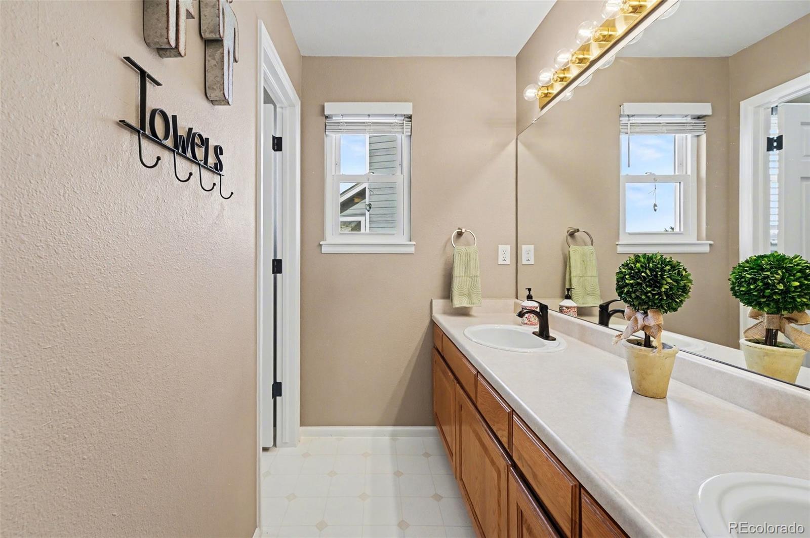 5101 S Olathe Circle