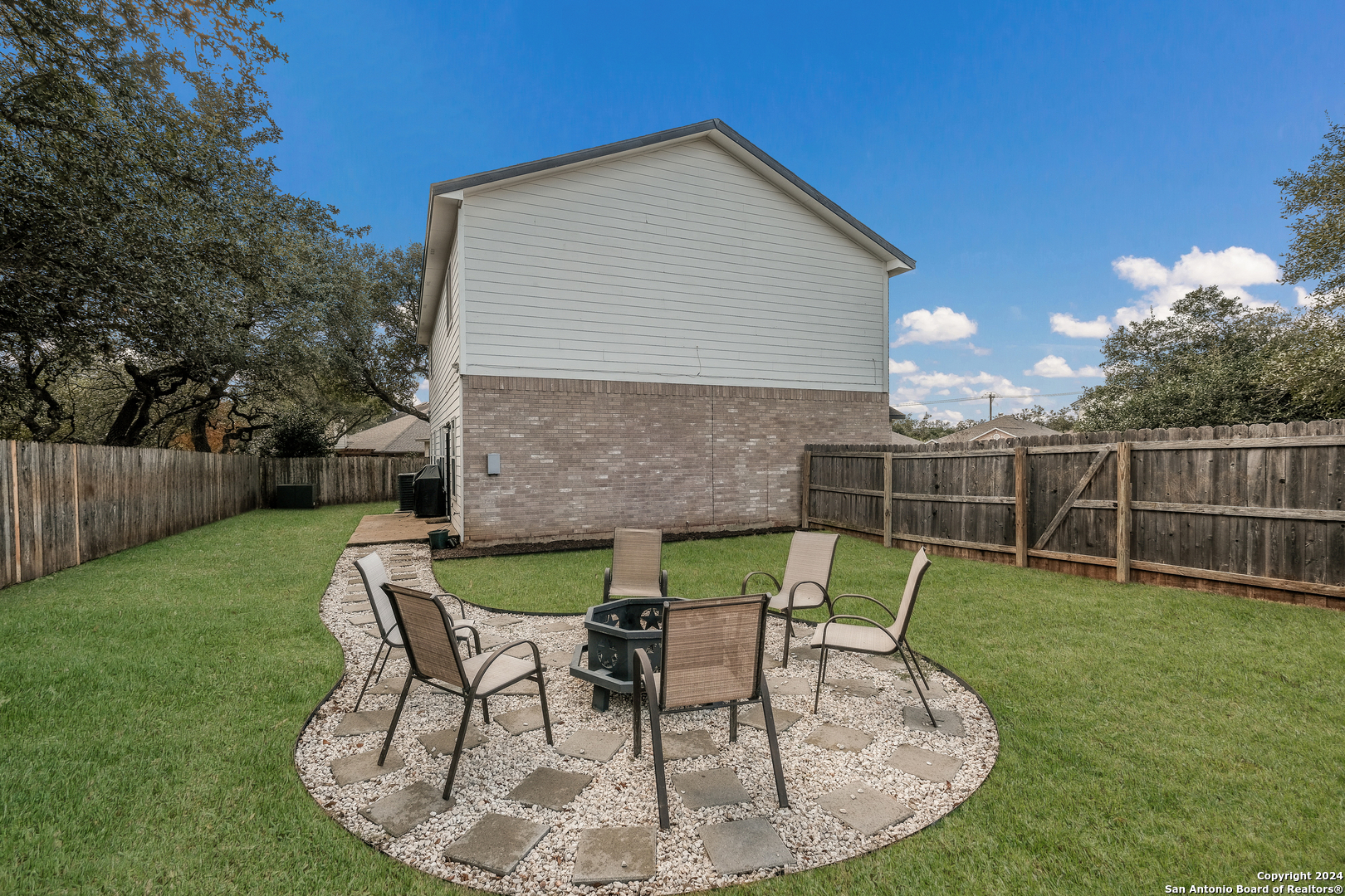 26232 UPTON CRK