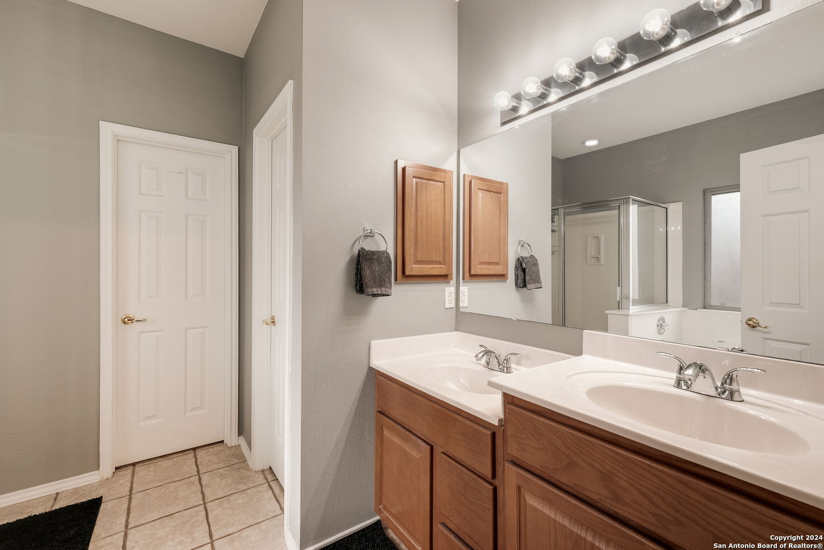26232 UPTON CRK