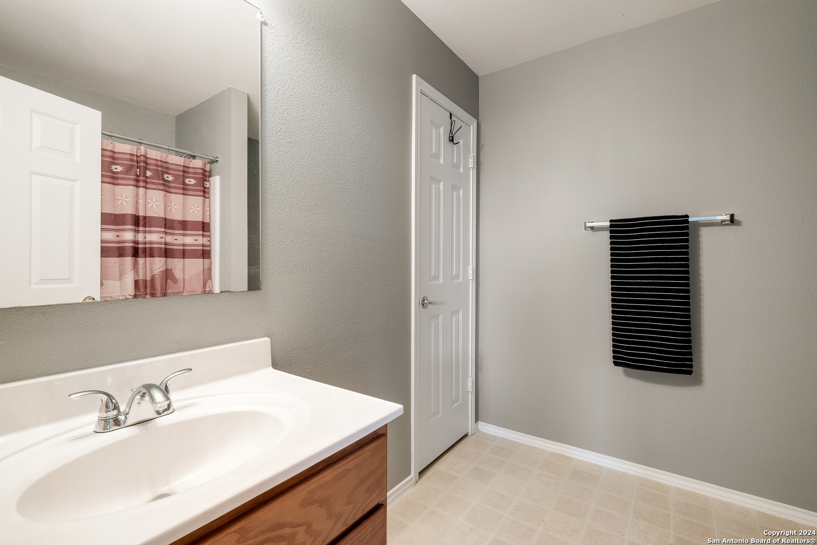 26232 UPTON CRK