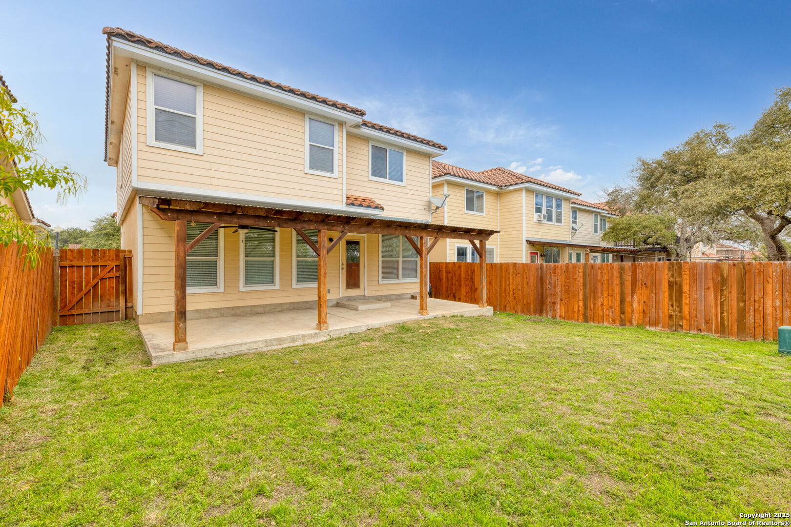 1206 PINNACLE FLS