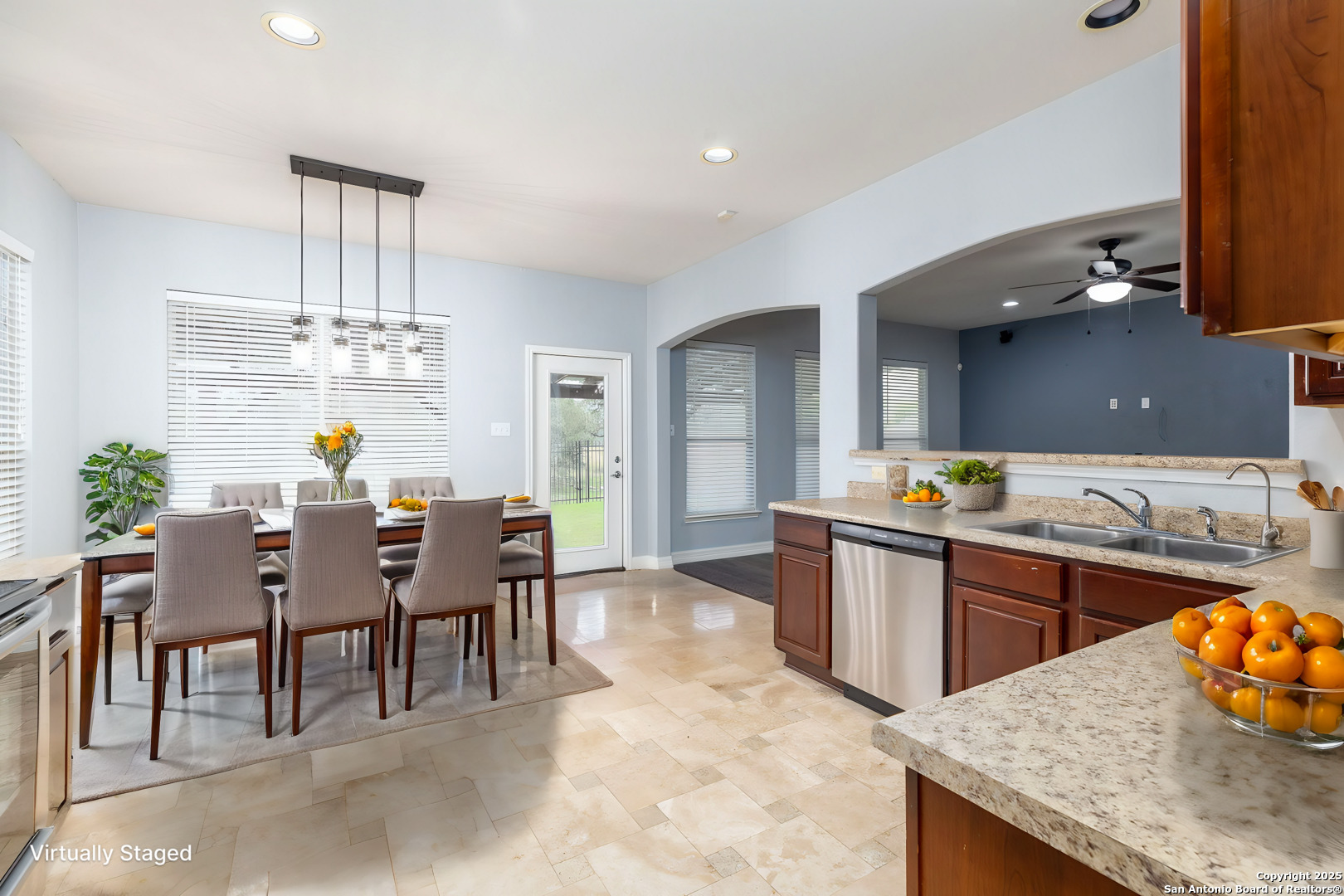 1206 PINNACLE FLS