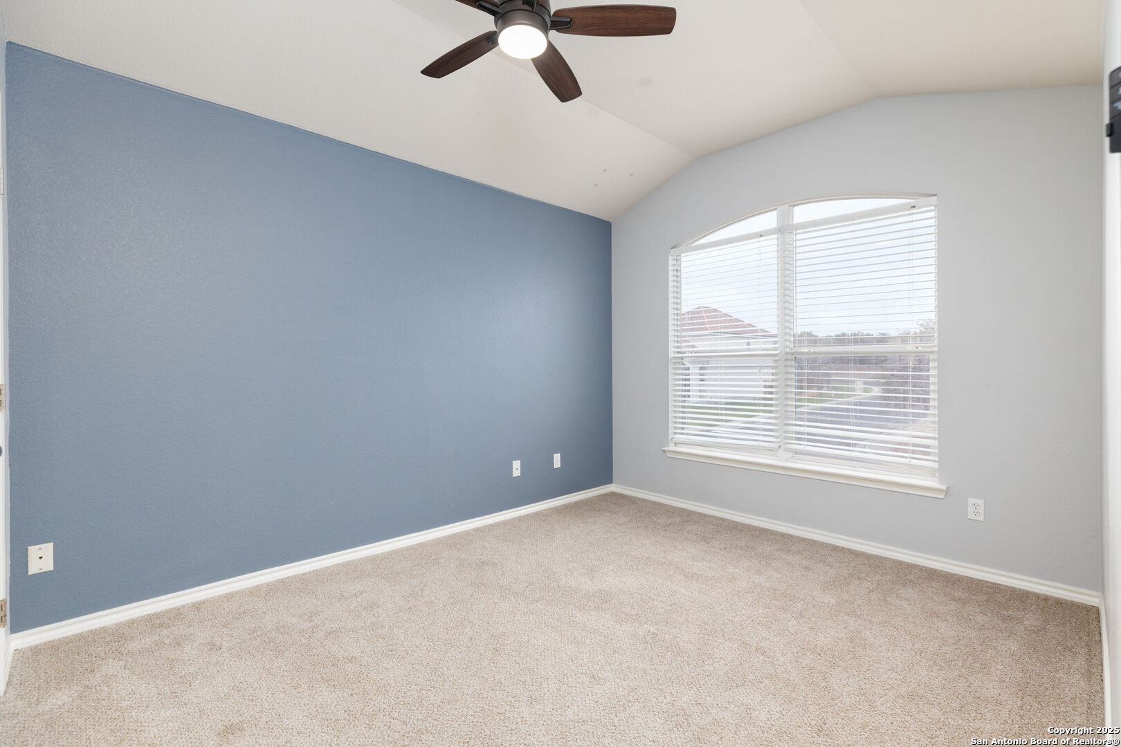 1206 PINNACLE FLS