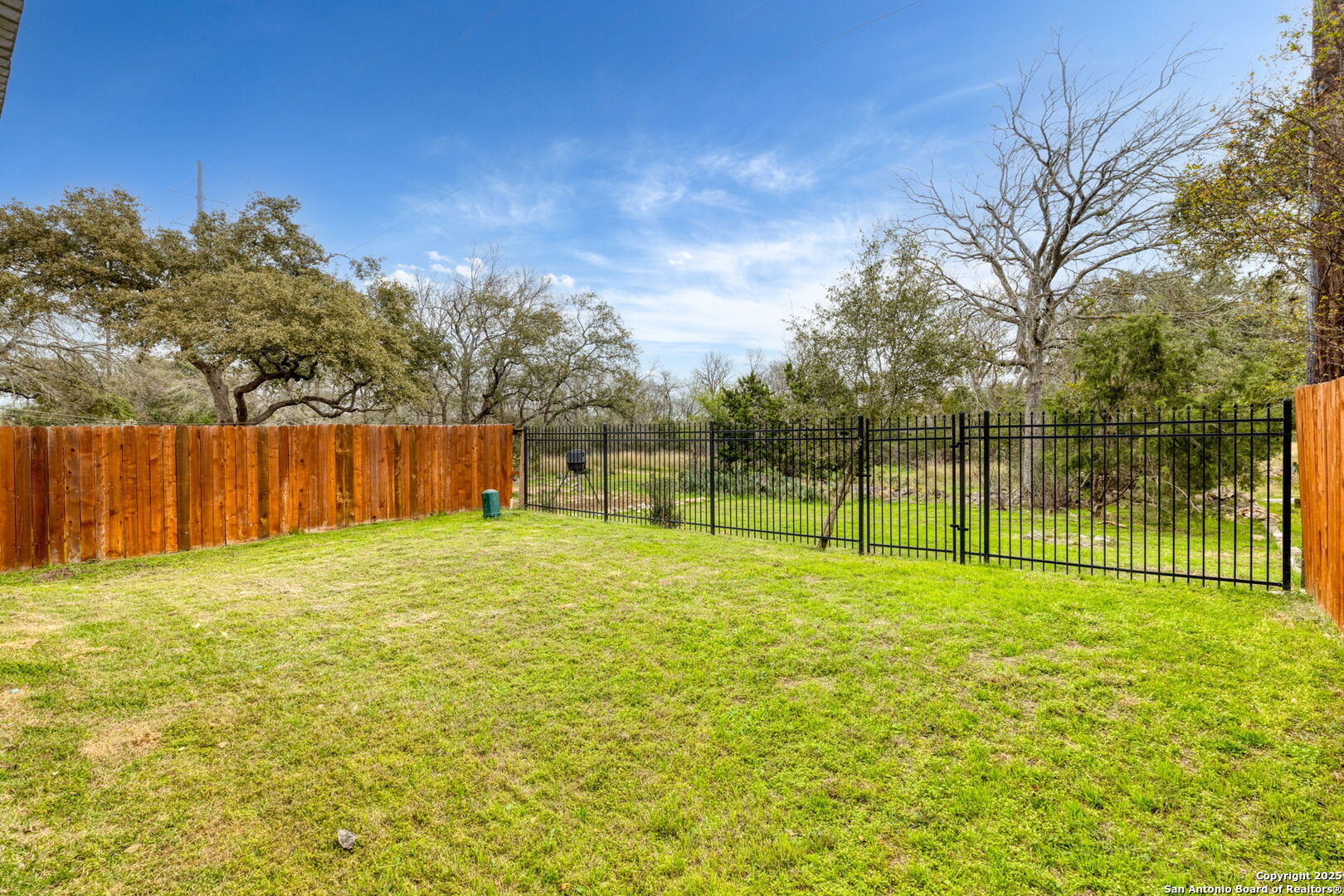 1206 PINNACLE FLS