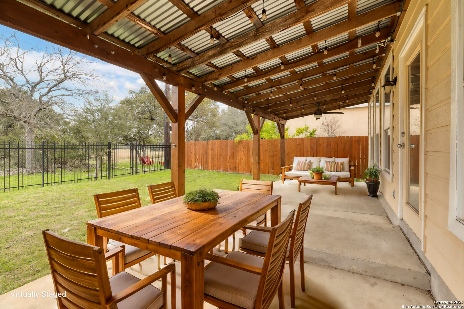 1206 PINNACLE FLS