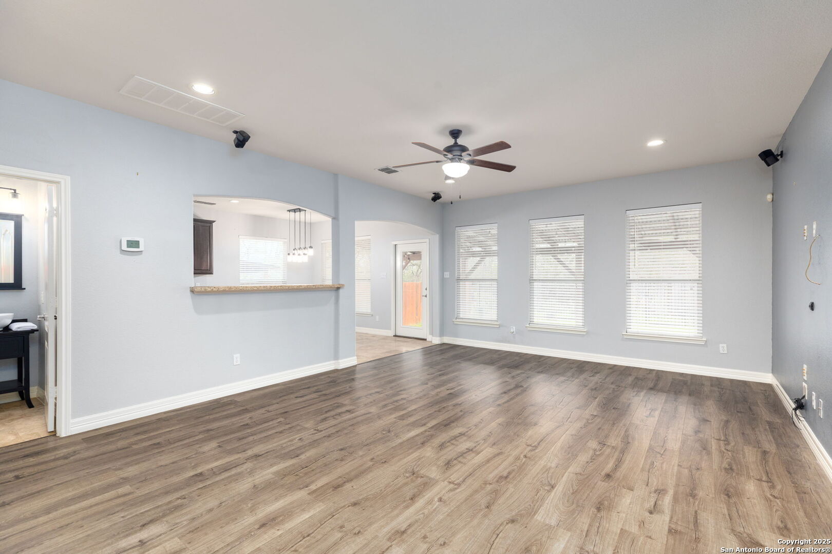 1206 PINNACLE FLS