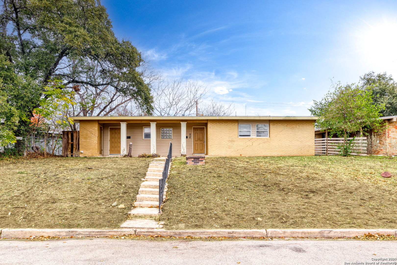 238 EMPORIA BLVD