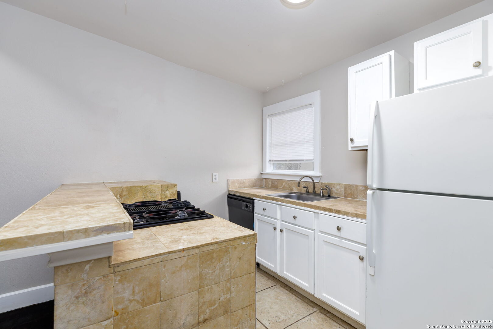 238 EMPORIA BLVD