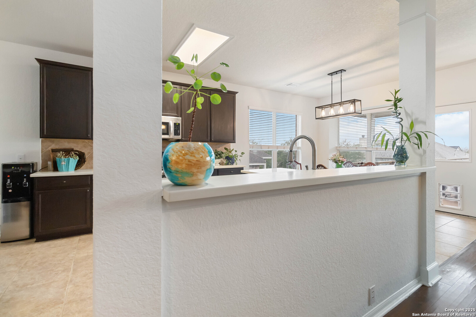 3627 Ashland Cliff