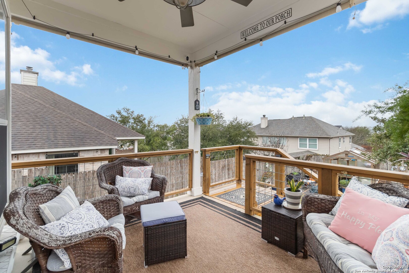 3627 Ashland Cliff