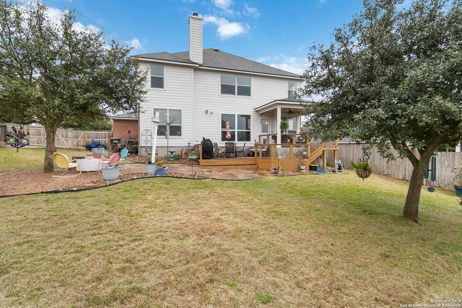 3627 Ashland Cliff
