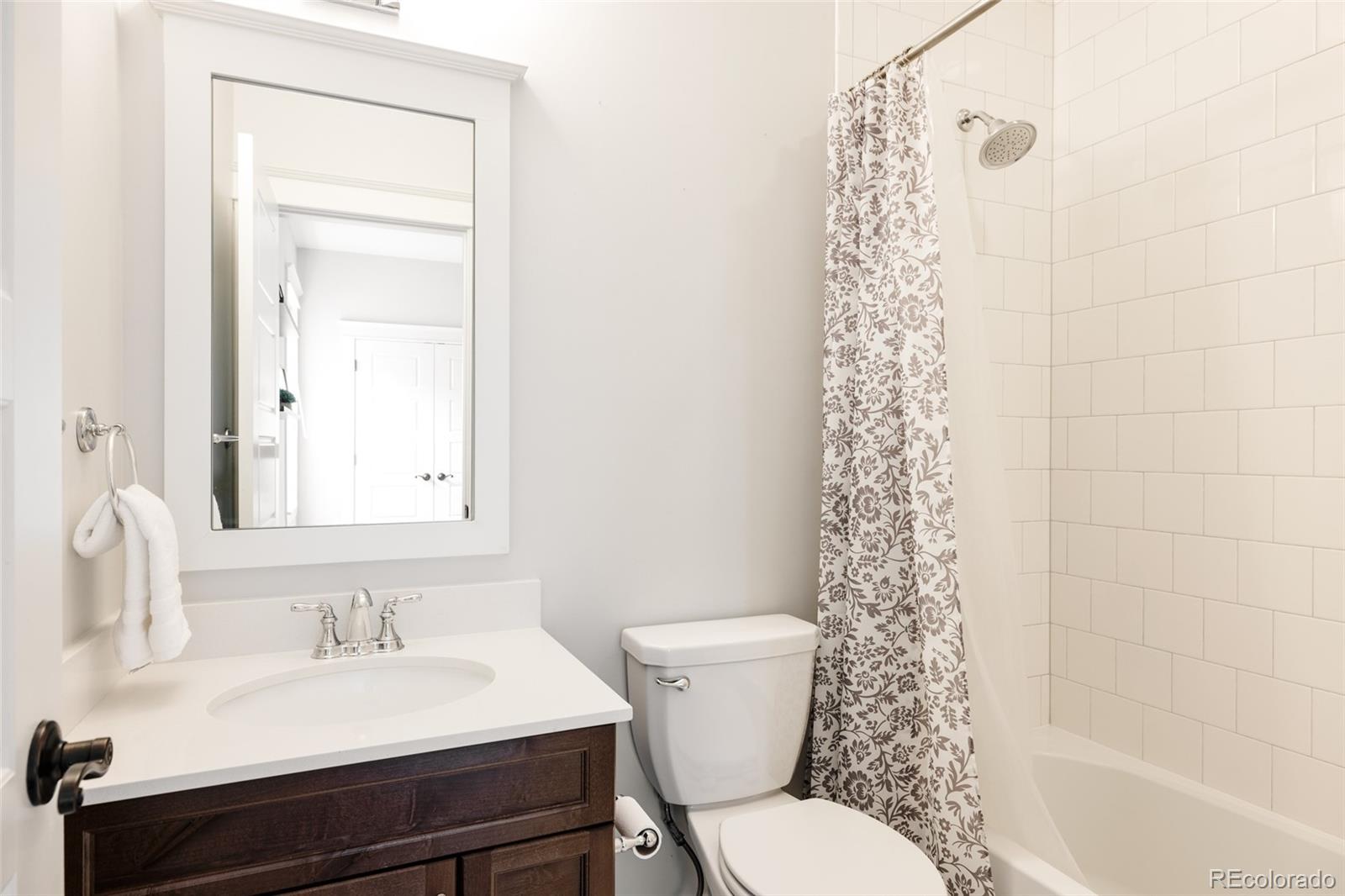 10106 E 59th Place