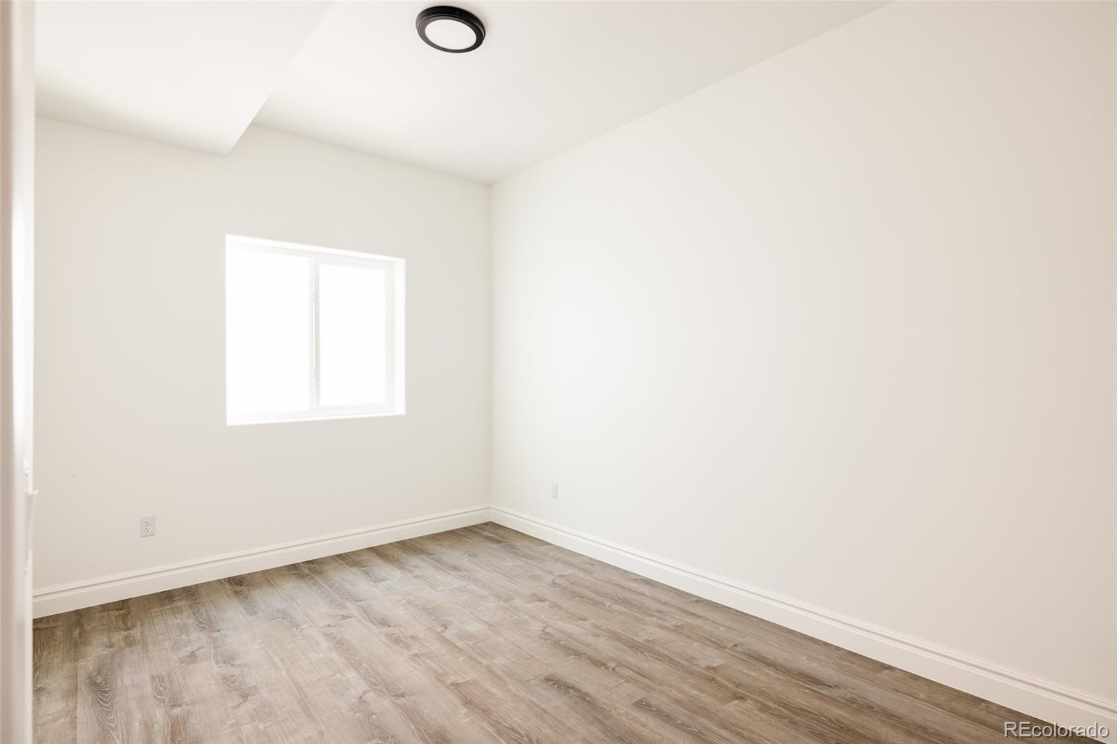 10106 E 59th Place